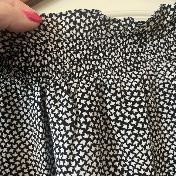 MICHAEL Michael Kors Black & White Off the Shoulder Blouse Women’s Size Small - Picture 2 of 13